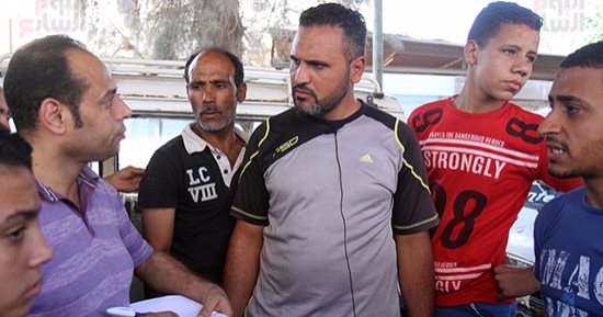 سائقو الميكروباص يعترفون: "ماشين من غير رخص ولا لوحات وسيارات الحيوانات تنقل الركاب" 