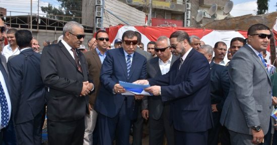 وزير القوى العاملة ومحافظ الشرقية يضعان حجر الأساس للمبنى الجديد بالزقازيق