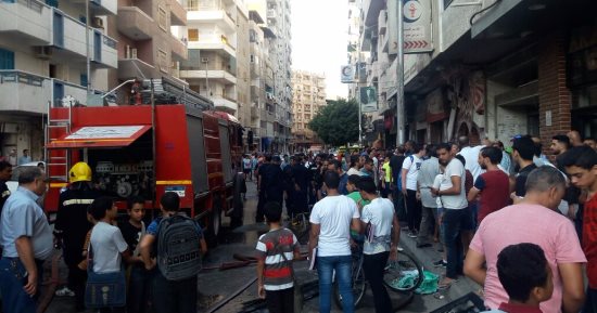 بالصور .. إصابة شاب فى انفجار موقد غاز بغرفة حارس عقار بالبحيرة