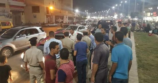 بالصور.. حملات مرورية ليلية لإعادة الانضباط بشوارع وميادين المحلة 