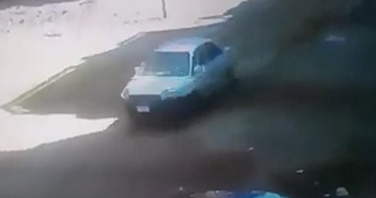 بالفيديو..القبض على أخطر لص تخصص فى سرقة حقائب السيدات بالسويس