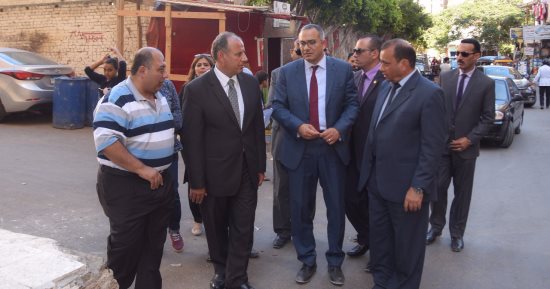 محافظ الإسكندرية ونائب وزير الإسكان يتفقدان أعمال تطوير عزبتى سكينة وحجازى