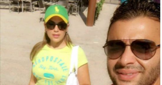 رامى صبرى ينشر صورة جديدة مع زوجته وأولاده التوأم على فيس بوك