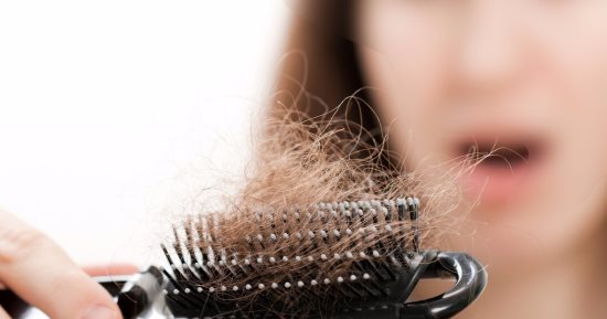 جربتى كل حاجة وشعرك بيقع برضو.. لب قرع العسل قد يكون الحل