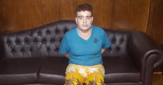 ضبط كهربائى وعاطل لتعديهما بالضرب على فكهانى واحتجازه لخلاف على سلاح نارى