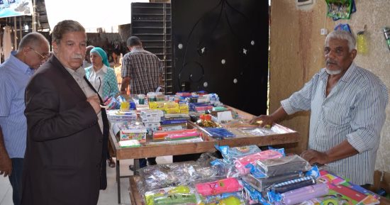 محافظ الإسماعيلية يتفقد المعرض الدائم للسلع ومستلزمات المدارس بنادى المنتزه