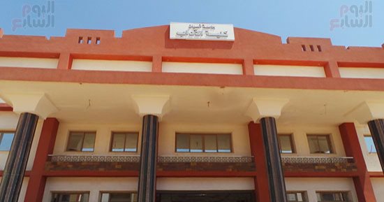 بالصور..نقل 12 ألف طالب بـ6 كليات كمرحلة أولى إلى الحرم الجديد لجامعة أسوان