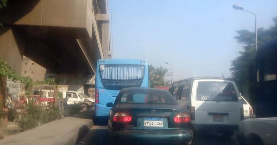 زحام مرورى بمحيط جامعة القاهرة وكوبرى عباس بسبب زيادة الأحمال