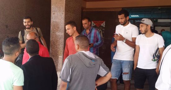بالصور .. فريق الشرقية يلجأ للمحافظ لحل أزماته قبل مواجهة الترسانة 