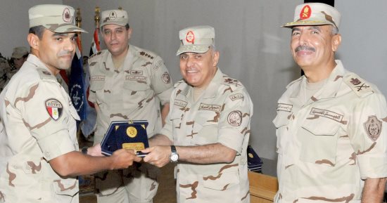 المتحدث العسكرى ينشر فيديو لقاء وزير الدفاع مع طلبة كلية الضباط الاحتياط