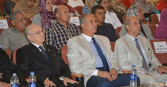 محافظ بنى سويف: المرأة الشريك الأهم فى مواجهة الإرهاب
