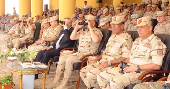 نائب قائد القوات المركزية الأمريكية: نعمل سويا مع مصر لمواجهة أى عداء