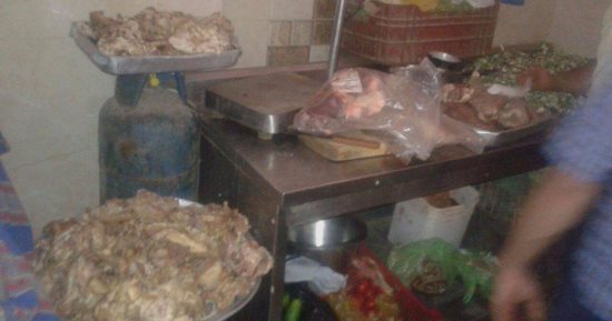 ضبط مسمط شهير بالقليوبية يستخدم لحوم منتهية الصلاحية