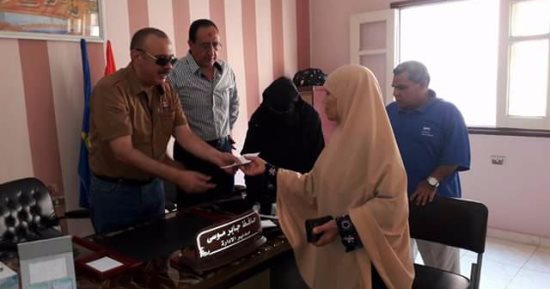 توزيع 648 بطاقة تكافل وكرامة على المستحقين بكفر سعد فى دمياط