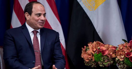 الرئيس السيسى يغادر إلى باريس للقاء نظيره الفرنسى