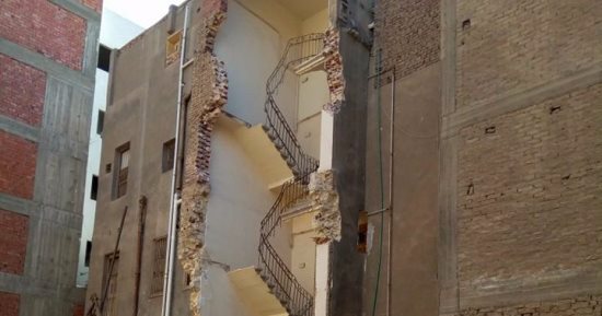 مصرع ربه منزل فى انهيار جزئى لمنزلها بالمحلة
