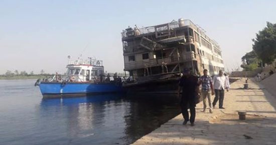 السيطرة على ميول "فندق عائم" متوقف عن الخدمة 6 سنوات بمدينة إسنا