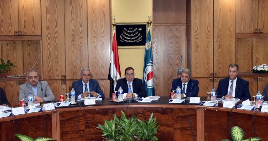 رئيس هيئة البترول: مصر ستجدد عقد استيراد النفط الخام من العراق لعام جديد