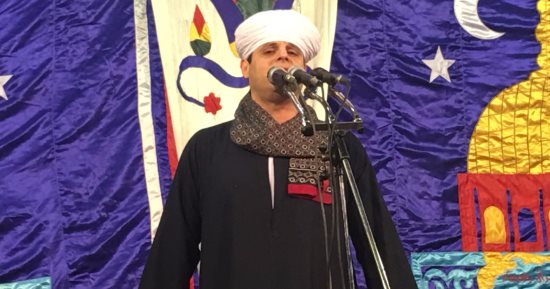 بالصور.. محمود التهامى يحيي الليلة الختامية لمولد "جلال الدين السيوطى"