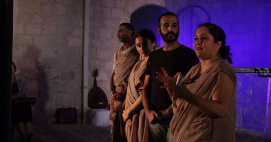 الفلسطينية فاتن خورى تقدم "بين زمنين" فى مدينة الناصرة