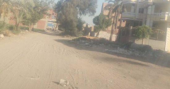 قارئ يطالب برصف طريق المجزر الآلى بالهرم لخدمته العديد من المدارس