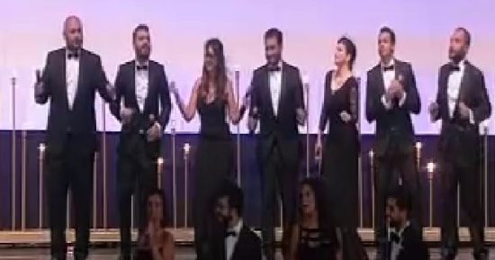 بالفيديو.. انطلاق مهرجان الجونة السينمائى بفقرة غنائية لـ"فابريكا"