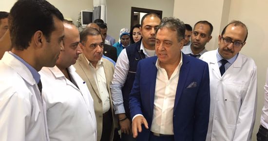 بالصور.. وزير الصحة يتفقد أعمال الإنشاءات لمستشفى العديسات بالأقصر 