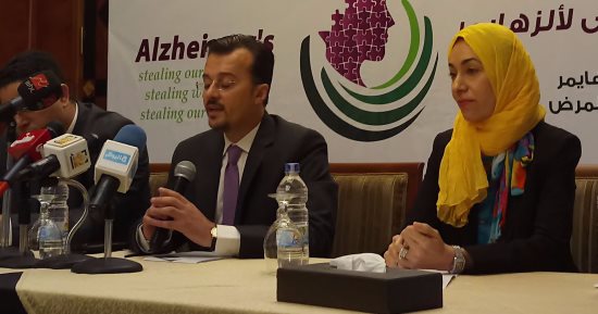 أستاذ مخ وأعصاب: 300 ألف مصاب بالزهايمر فى مصر.. وتوقعات بمضاعفة المرضى بحلول 2050