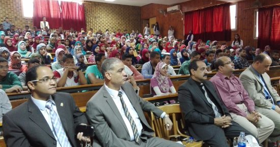 بالصور.. كلية التربية بأسيوط تقيم حفلا لاستقبال الطلاب الجدد والقدامى