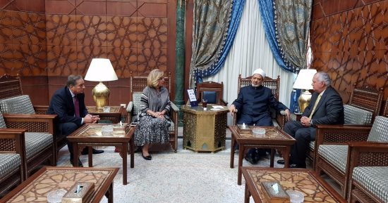 شيخ الأزهر يستقبل مشيرة خطاب ومحمد العرابى لدعم السفيرة فى اليونسكو