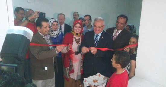 بالصور.. رئيس جامعة المنيا يفتتح معرض "تراثية ومستقبلية"