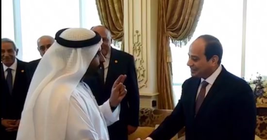لواء بالجيش الإماراتى للسيسي: معاك بأرواحنا ودمنا.. والرئيس يرد: إحنا فداكم