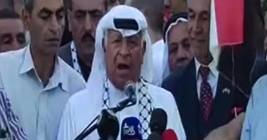 رئيس العشائر الفلسطينية: مصر الحاضنة والحنونة دائماً على الفلسطينيين  