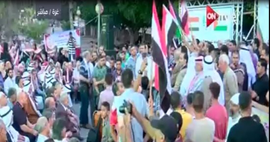 القوى الفلسطينية تستظل بـ"علم مصر".. احتفالات فى غزة بالمصالحة وإنهاء الانقسام على أنغام "بشرة خير"..قيادات الفصائل: القاهرة طوت صفحة سوداء فى تاريخنا وأنهت ملفا أسود.. وهى الحاضنة دائما والضامنة لكل الاتفاقيات