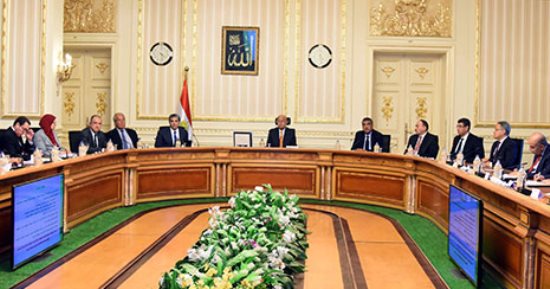 رئيس الوزراء يعقد اجتماعا بشأن إعادة تدوير المخلفات 