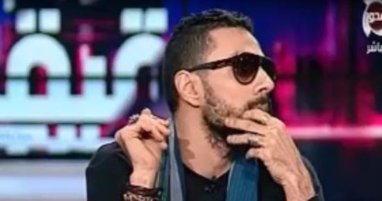 بالفيديو.. مشادة كلامية بين مدافع عن "الشواذ" وأحمد مهران.. والأخير : "خربتوا البلد"