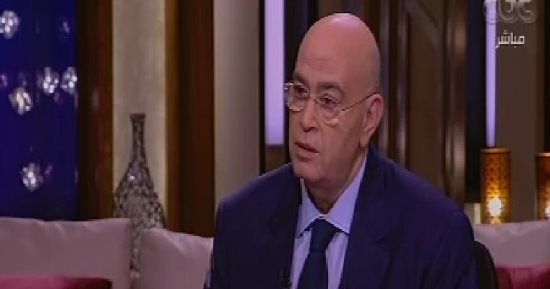 عماد أديب: عدد من استقالوا فى أول 100 يوم لـ"ترامب" لم يحدث فى تاريخ أمريكا