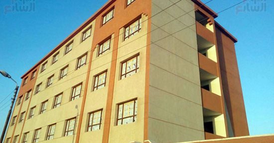 أولياء أمور بالصوامعة فى أسيوط يشكون عدم استغلال مدرسة تكلفت 5 ملايين جنيه