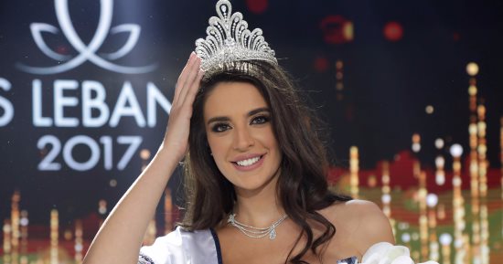 بالصور.. تتويج "بيرلا الحلو" ملكة جمال لبنان 2017