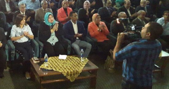 بالصور..محمد رمضان: أشرف لى أغسل صحون بمصر وما أسافرش هجرة غير شرعية