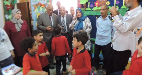 مدير أمن البحيرة يتفقد مدارس دمنهور للاطمئنان علي الحالة الأمنية
