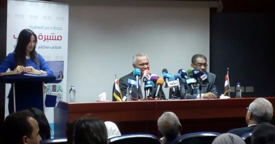 محمد العرابى: على استعداد للذهاب إلى العراق لدعم مشيرة خطاب لليونسكو