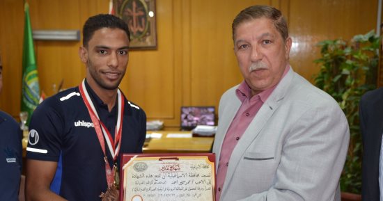 تكريم بطل منتخب الصم والبكم لحصوله على برونزية أوليمبياد تركيا