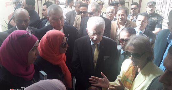 بالصور .. وزير التعليم وفايزة أبو النجا  يتفقدون المدرسة اليابانية