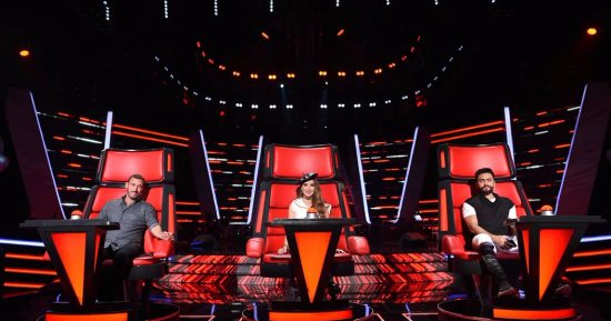 متسابق بـ the voice kids يلقب نانسى بـ"جوهرة الفن" ويهديها بورتريه