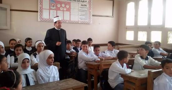 إحالة 36 معلما بالمعاهد الأزهرية بدمياط للتحقيق لغيابهم دون إذن