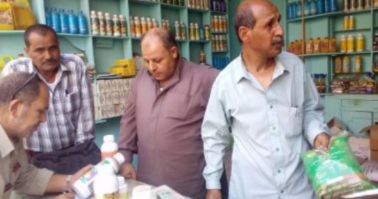 زراعة دمياط تشن حملات لغلق محلات المبيدات المخالفة والغير مرخصة