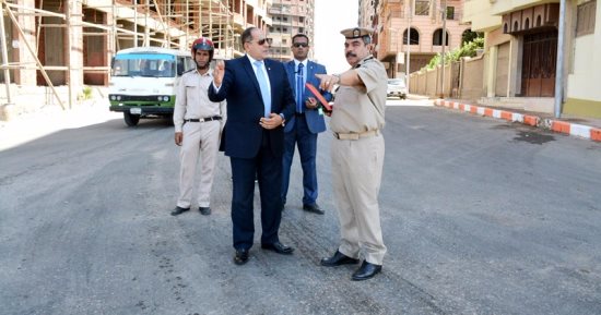 . محافظ سوهاج يتفقد كورنيش النيل الشرقى ويشدد على تحقيق السيولة المرورية