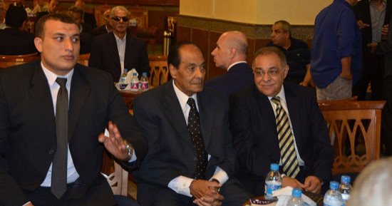 المشير طنطاوى يحضر عزاء زوجة مصطفى عبده
