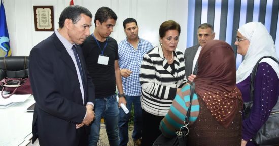بالفيديو.. محافظ البحيرة تبدأ تفعيل مبادرة "البحيرة بلا غارمات" بالإفراج عن أول سجينة